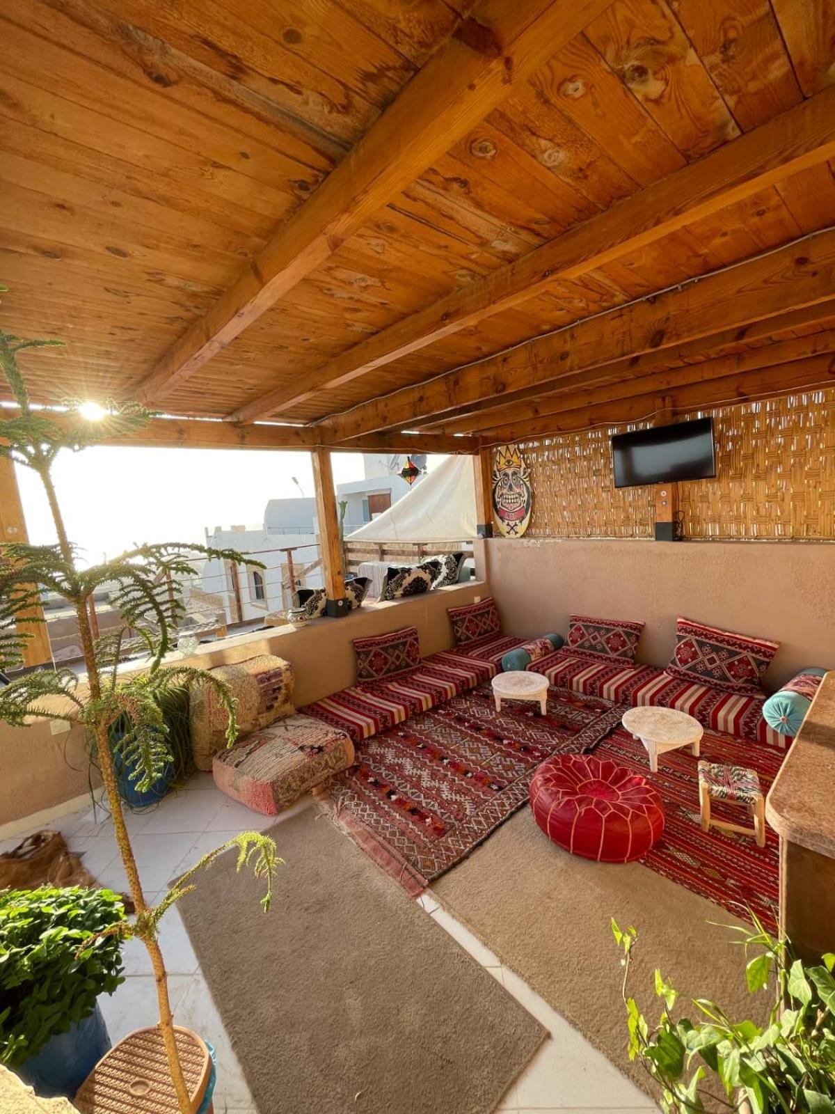 Surf & Salsa Guest House Agadir Esterno foto